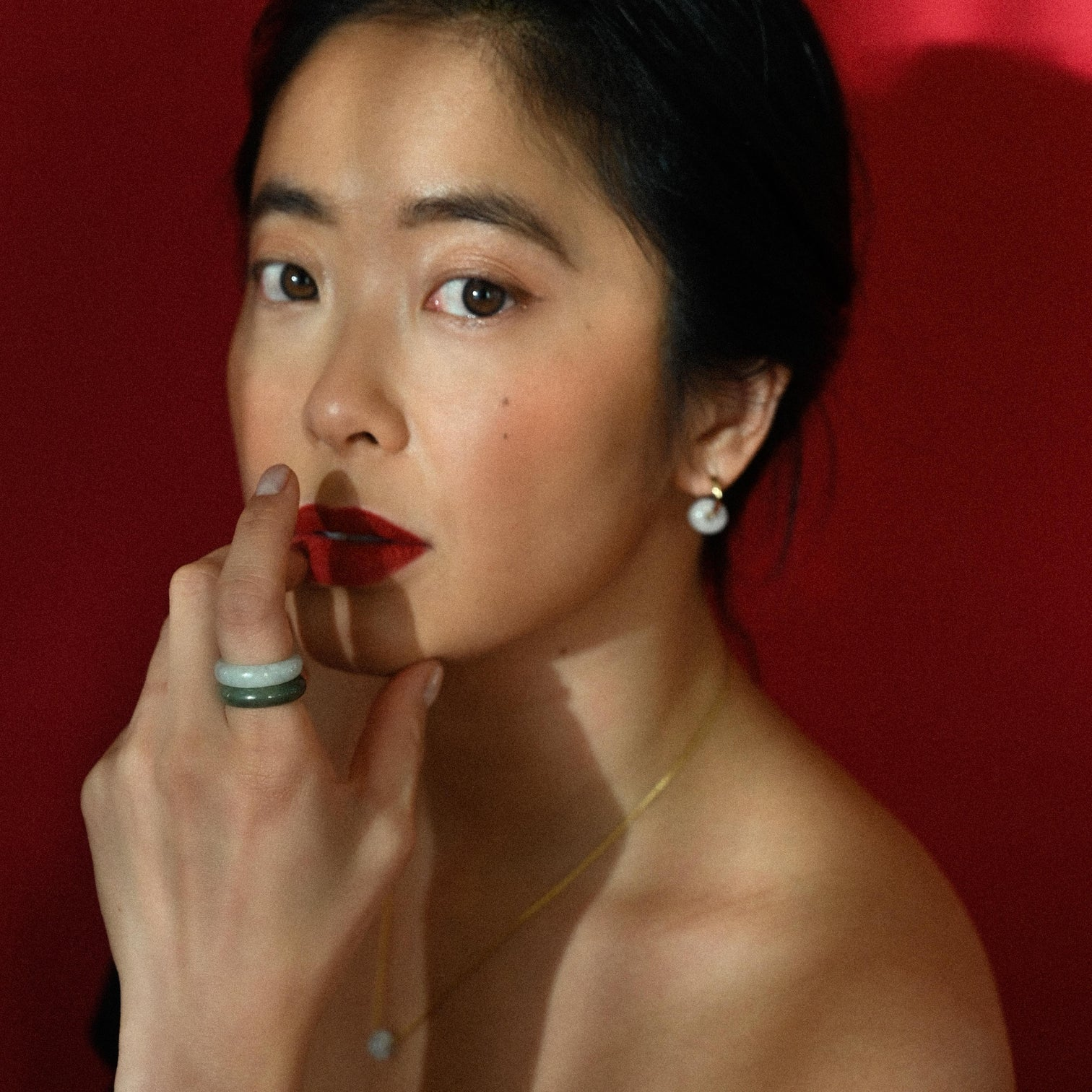 Graphic depicting a color palette of Stone Brown, Dark Navy, Beige, and Cream White along with corresponding hex color codes.